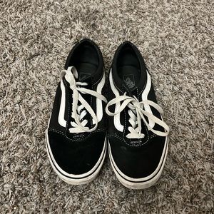 Black vans low tops Kids 4.5
